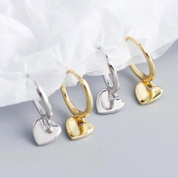 NEW GOLD TASSEL HEART HOOP EARRINGS - Picture 5 of 7